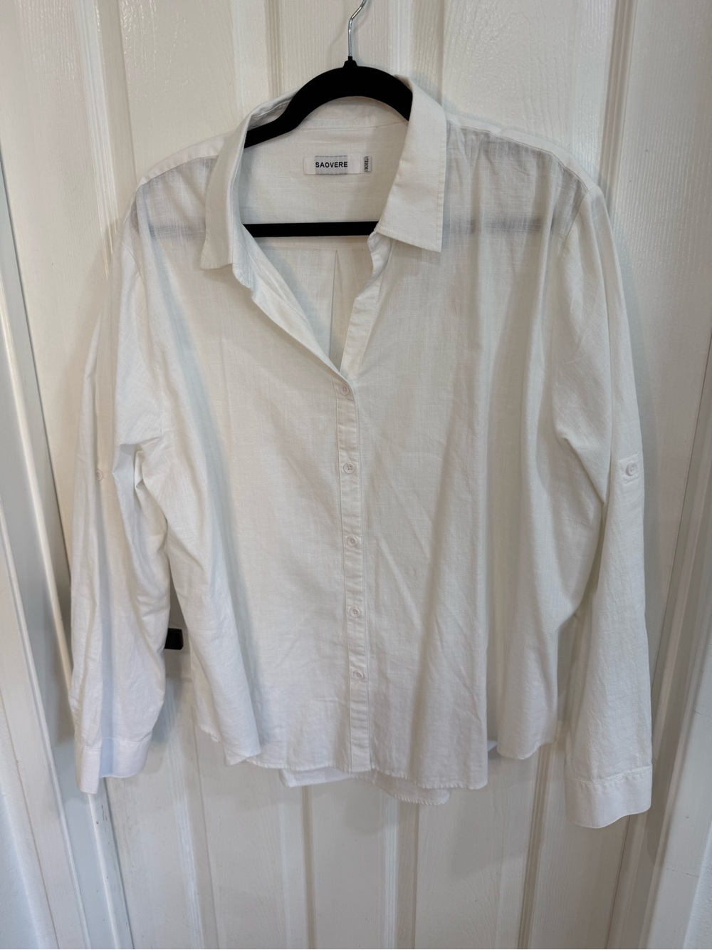 SaoVere Classic White Button-Up Shirt